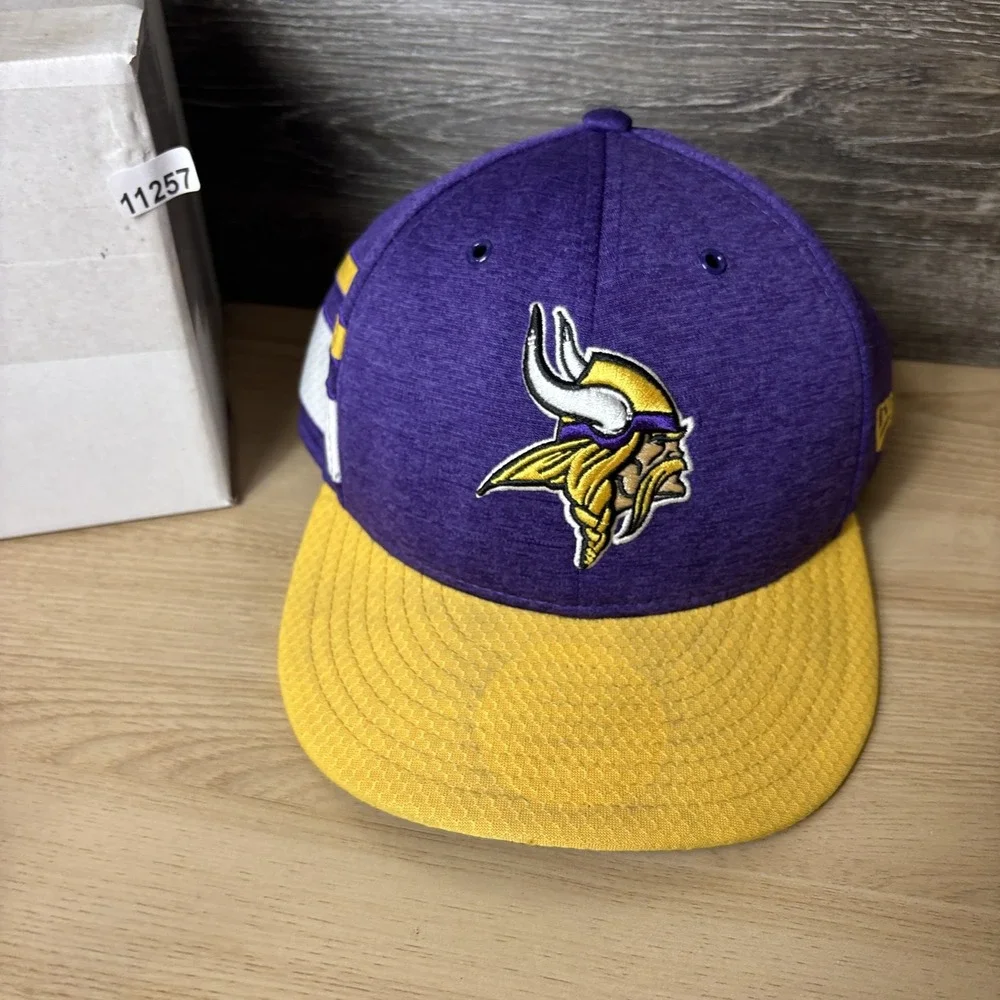 Minnesota Vikings Hat Cap Snap Back Purple Yellow NFL Football New Era Mens